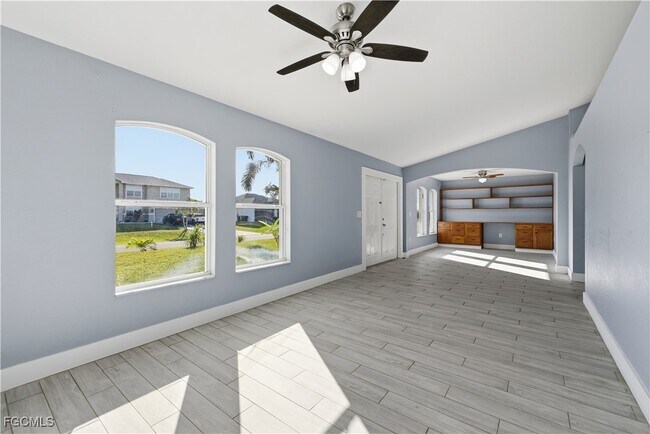 Foto del edificio - 1134 NE 4th Pl