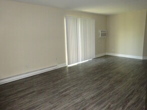 Building Photo - Saratoga Apartments - STA