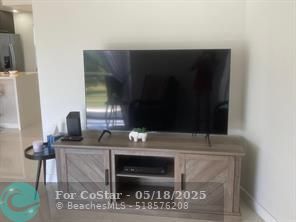 Foto del edificio - 565 Oaks Ln