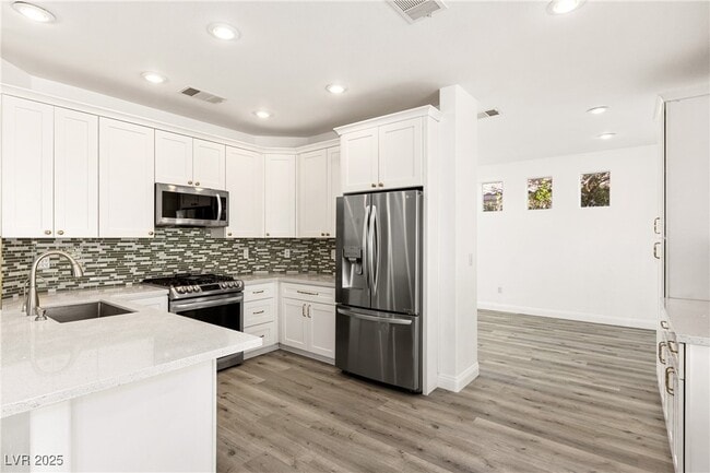 Building Photo - 3030 Paseo Hills Way