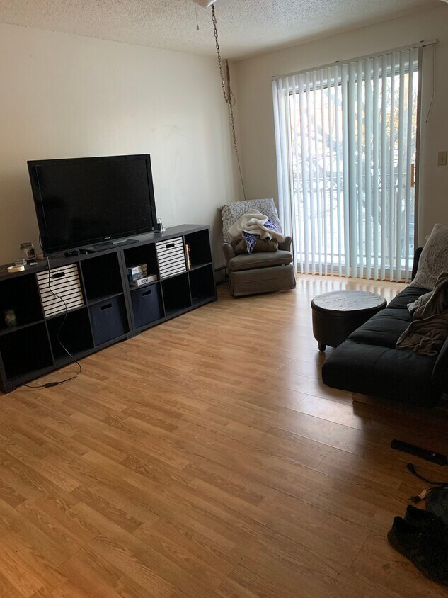 Foto principal - 517 Fairchild St