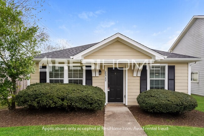 Building Photo - HOME FOR RENT!!!