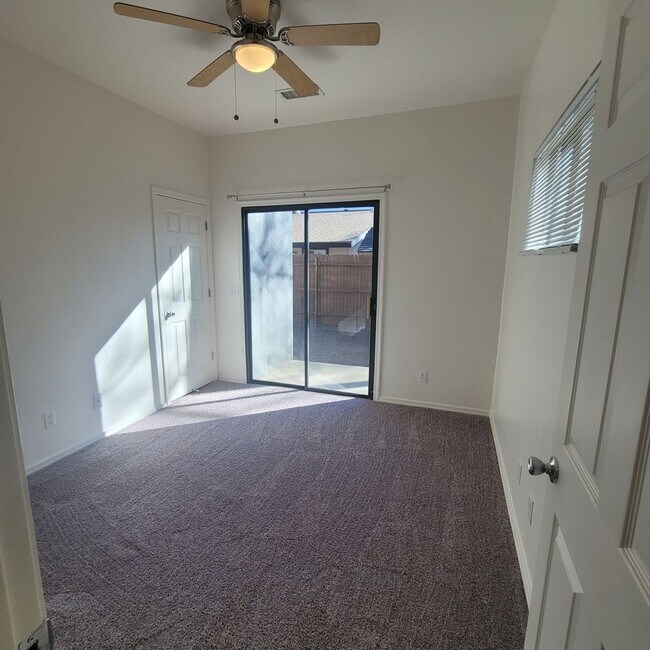 Foto del edificio - 8321 Florentine Rd