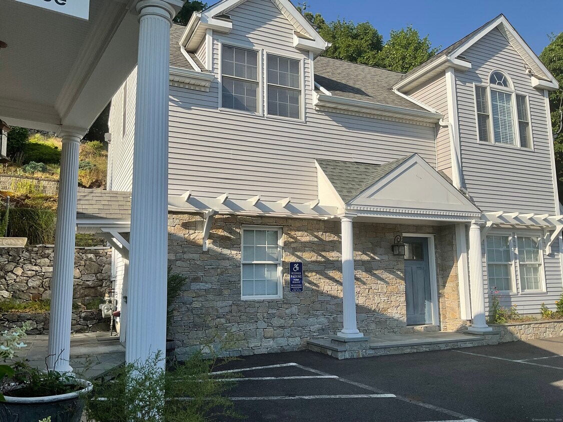 Foto principal - 972 New Haven Rd