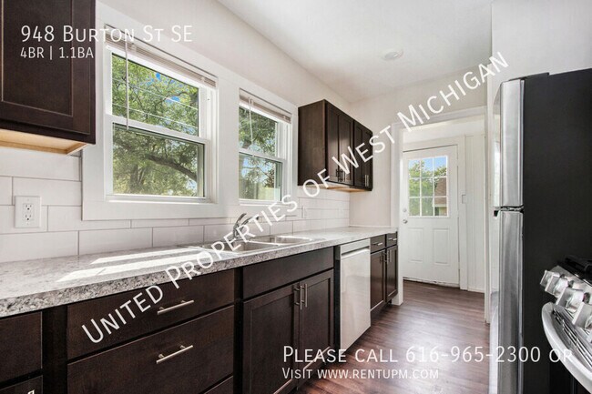 Foto del edificio - 948 Burton St SE