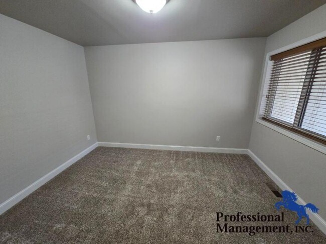 Foto del edificio - 3 bedroom in Billings MT 59106