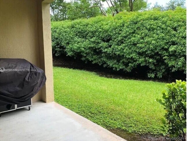 Foto del edificio - 4310 Vineyard Cir