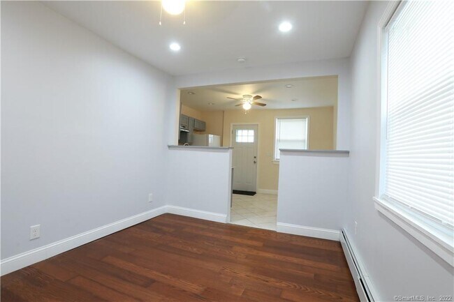 Foto del edificio - 982 Dixwell Ave