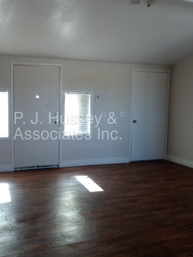 Building Photo - 4130 W Nancy Ln