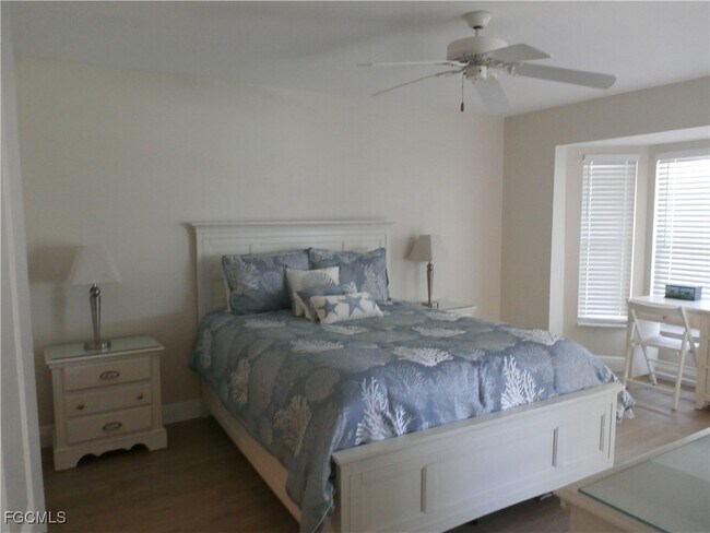 Foto del edificio - 16301 Kelly Woods Dr