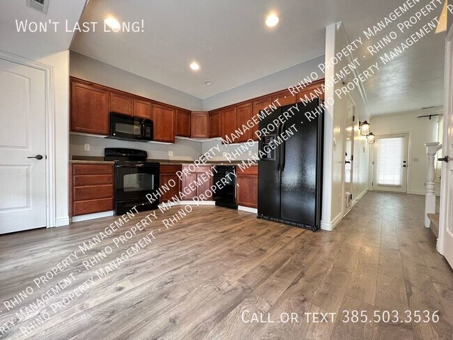 Foto del edificio - 3 Bd/2.5 Ba Townhouse in Draper