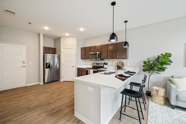 Building Photo - EagleRidge Plaza Residences