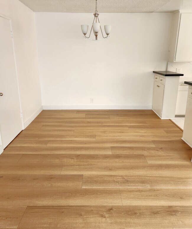 Foto del edificio - 1133 N Hacienda Pl