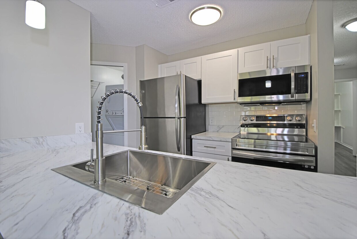 Carnegie Park Apartments Apartments in Southfield, MI