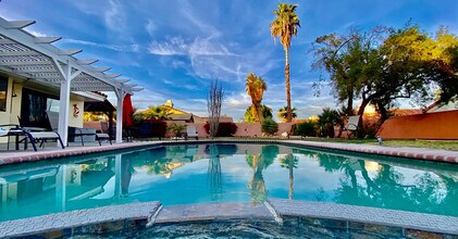 Building Photo - 43622 Warner Trail