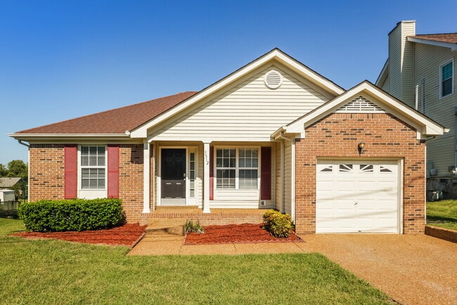 Building Photo - 3512 Calais Cir