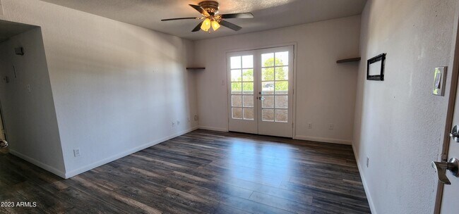 Foto del edificio - 5995 N 78th St