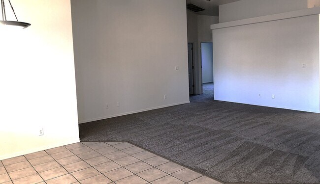 Foto del edificio - 3+2 Stylish and comfortable place to call home!