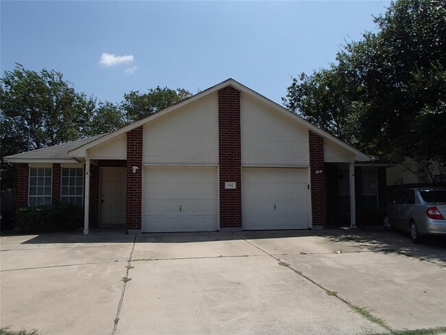 Building Photo - 304 Tamara Dr