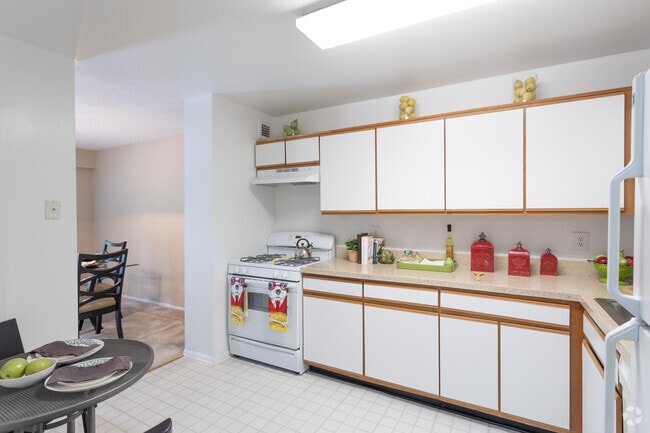 2BR, 2BA - 1,000 SF - Classic - Trillium Apartments