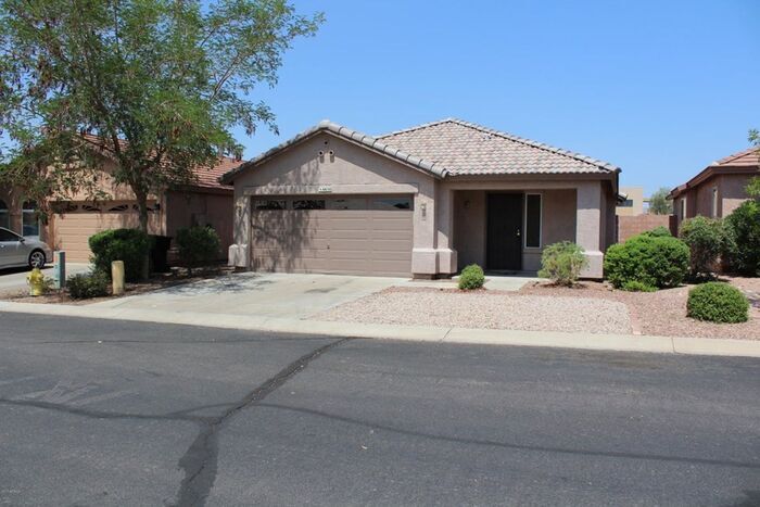 Primary Photo - Cozy 3 bedroom 2 bath home in East Mesa!