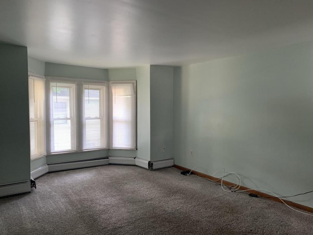 Primary Photo - 207 2nd St Apt #1