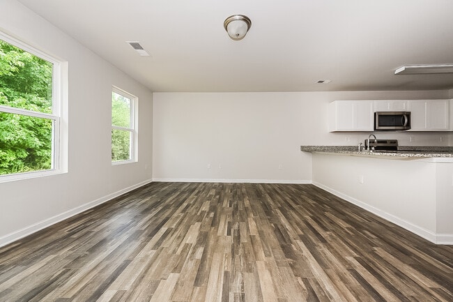 Foto del edificio - 145 Cold Creek Pkwy