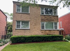 Building Photo - 8638 Trumbull Ave