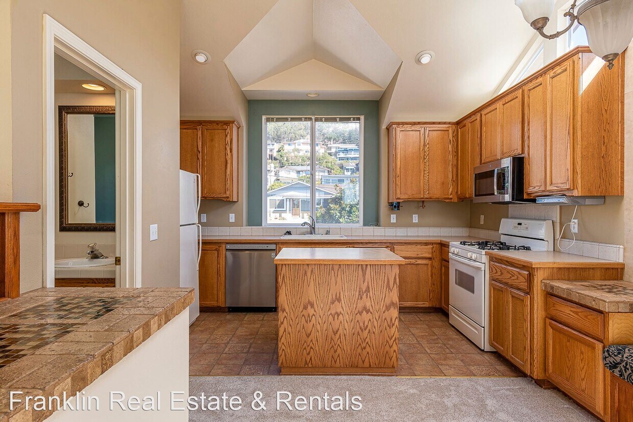 2955 Hemlock Ave, Morro Bay, CA 93442 House Rental in Morro Bay, CA