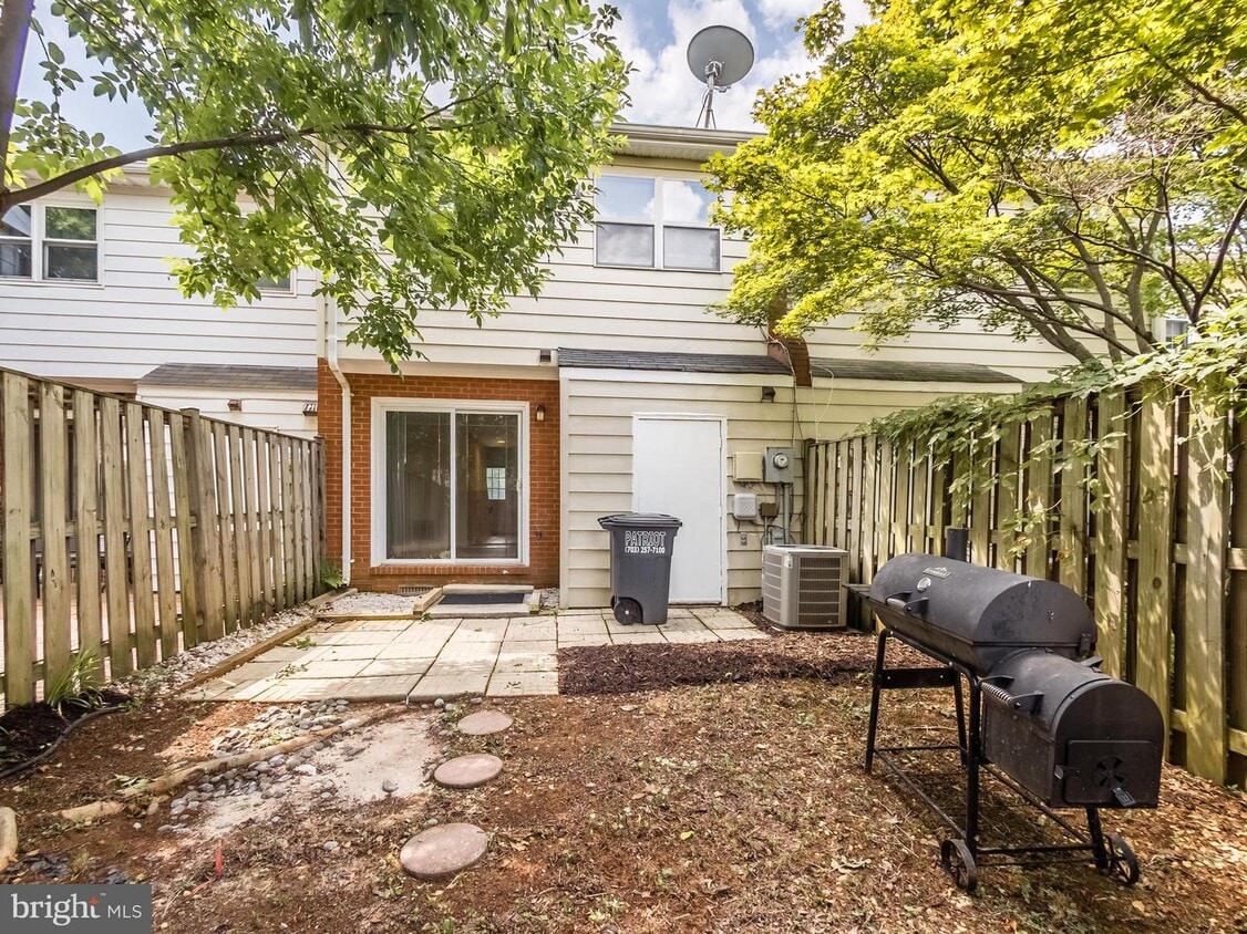 14828 Ensor Ct, Woodbridge, VA 22193 Townhome Rentals in Woodbridge