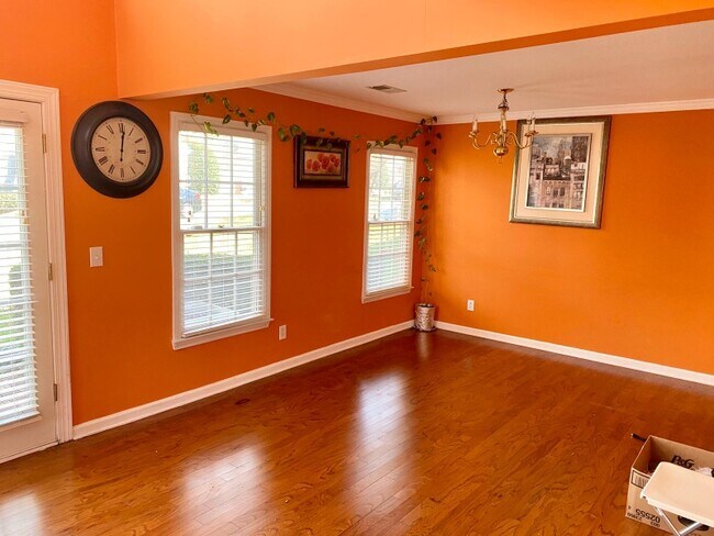 Building Photo - 8608 Fox Chase Ln