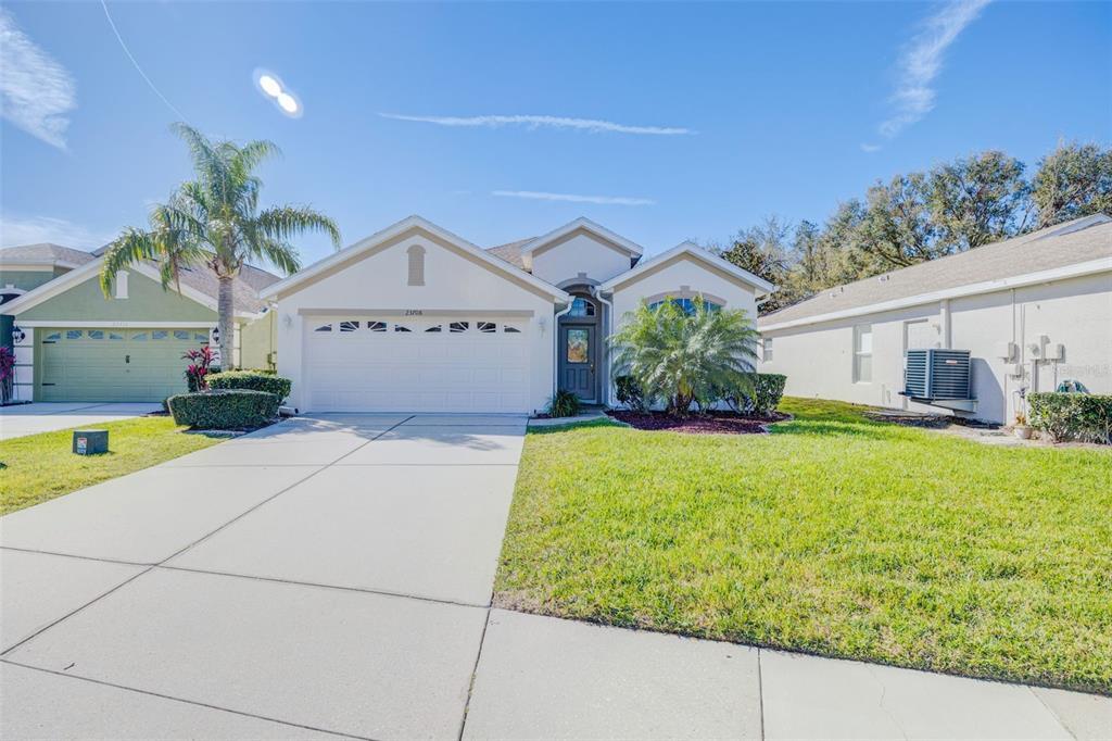 Foto principal - 23708 Coral Ridge Ln