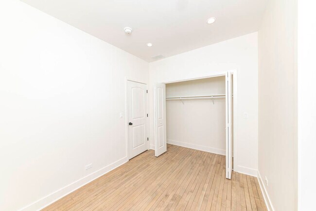 Foto del edificio - 2825 N Rockwell St