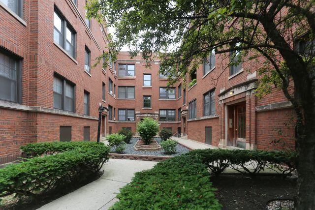 Foto principal - 657 W Cornelia Ave