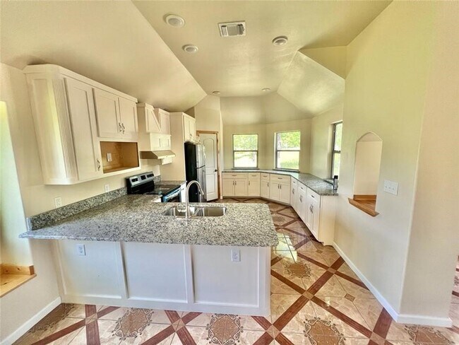 Foto del edificio - 8127 Burleson Manor Rd