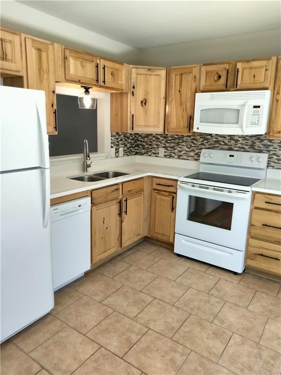 105 N Ave N, Johnson City, TX 78636 Townhome Rentals in Johnson City TX