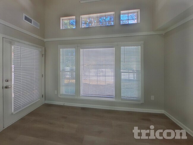 Building Photo - 5704 Ebley Ln