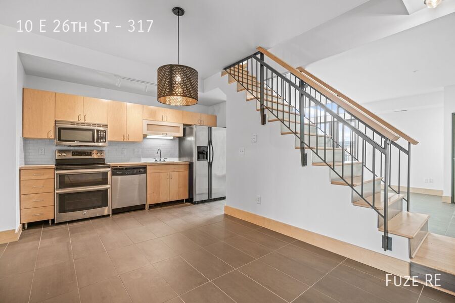 Primary Photo - 10 E 26th St