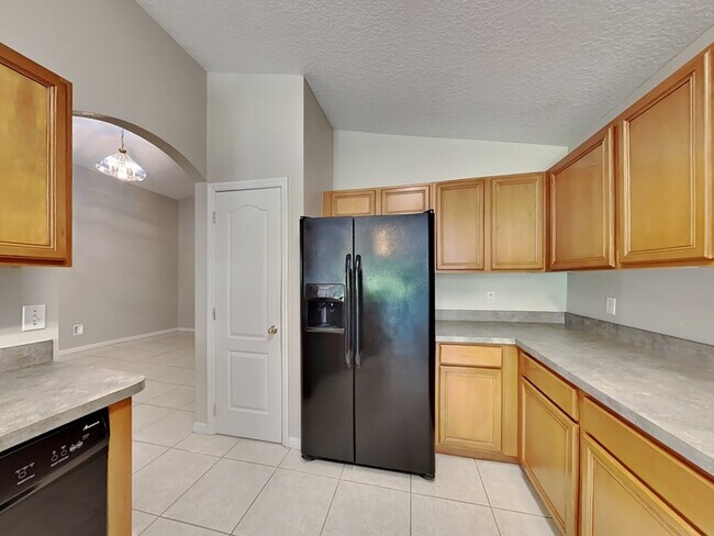 Foto del edificio - 12806 Sophiamarie Loop