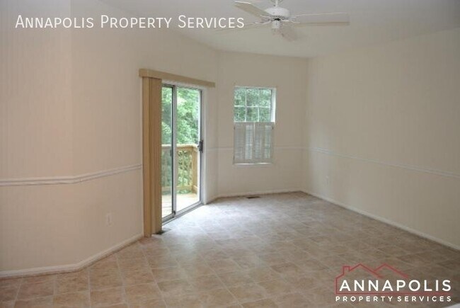 Foto del edificio - 2320 Sandy Walk Way