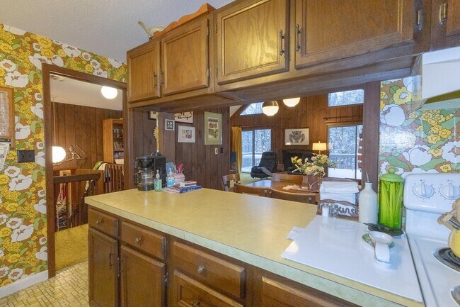 Building Photo - 24 Troon Dr