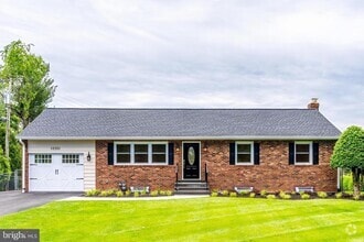 Building Photo - 10301 Colvin Run Rd