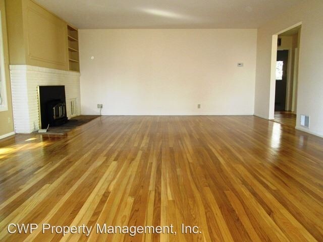 Building Photo - 5946 Zinn Dr
