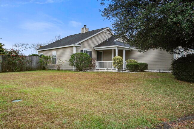Foto del edificio - 122 Walnut Creek Rd