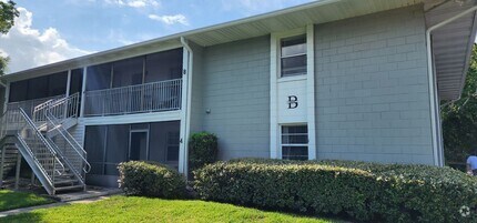 Building Photo - 700 E Airport Blvd