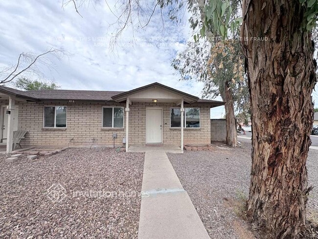 Building Photo - 456 E 6th Dr
