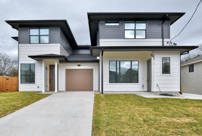 Primary Photo - Rare find, in convenient location!