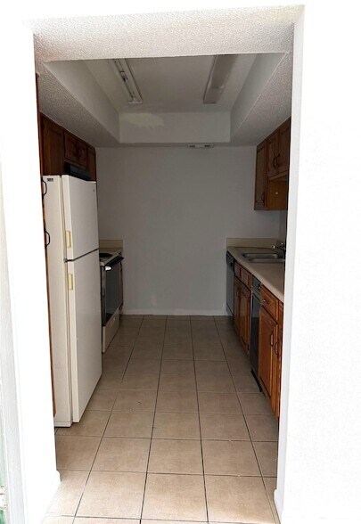 Foto del edificio - 2830 S Bartell Dr