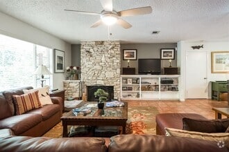 Building Photo - 2402 Rock Terrace Cir