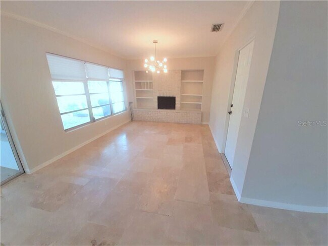 Foto del edificio - 1010 Bay Breeze Terrace